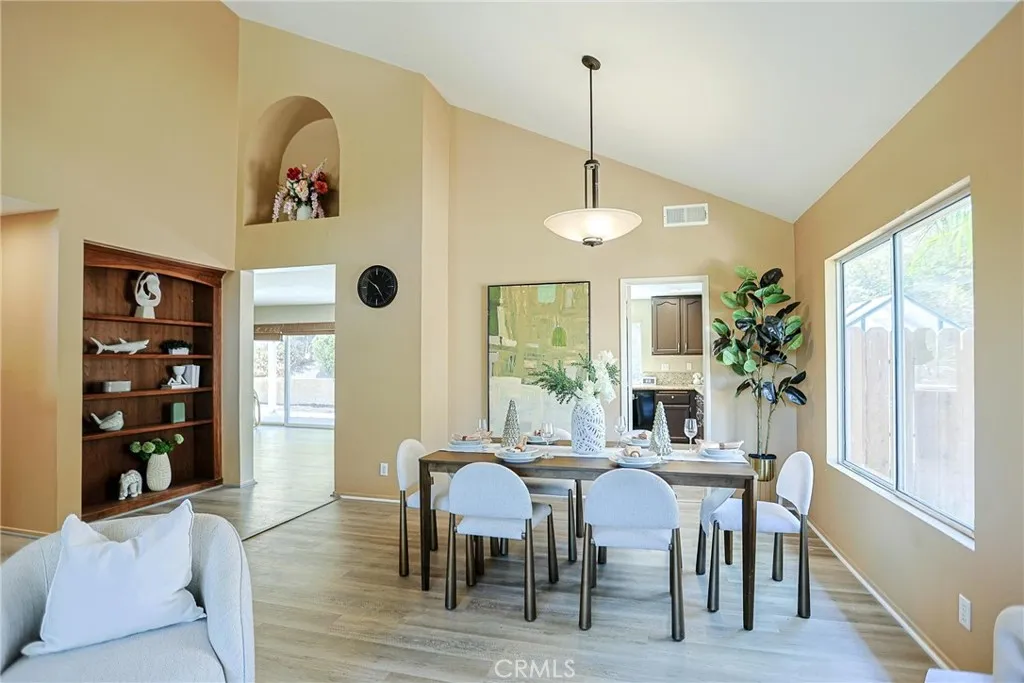 https://cdn.realtyfeed.com/cdn/127/307078977/fca5769cb79d2a32eb1f52b51ac70e22.webp