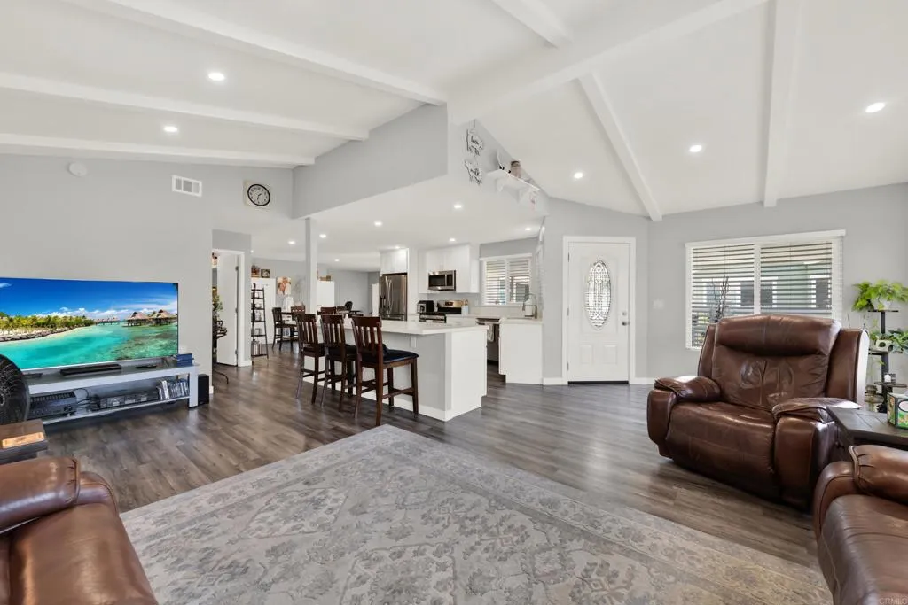 https://cdn.realtyfeed.com/cdn/127/307079039/1b488322ea6015d77592c534e548746a.webp