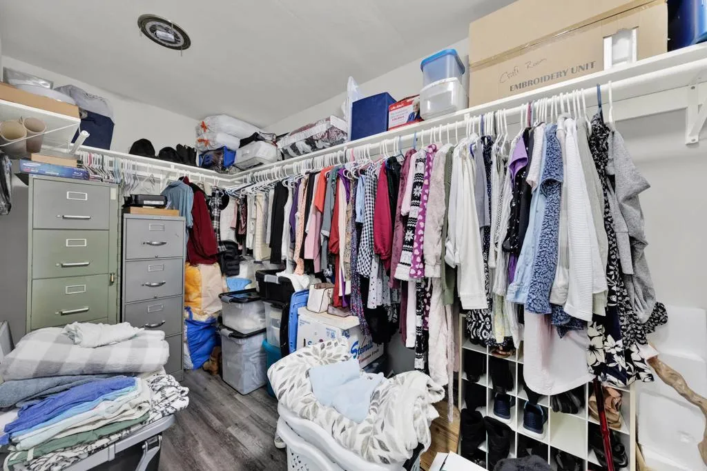 https://cdn.realtyfeed.com/cdn/127/307079039/456bac439a9f74cacac36c74b462643b.webp