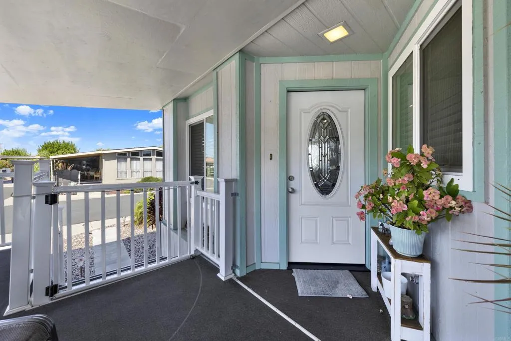 https://cdn.realtyfeed.com/cdn/127/307079039/4ef50673e46c12bcc7fbb6f16e604bce.webp