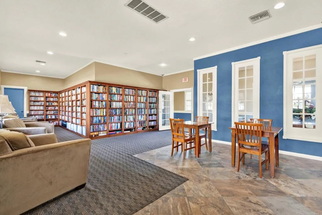 https://cdn.realtyfeed.com/cdn/127/307079039/663ca0d337c752ac5506892cdf528c8b.webp