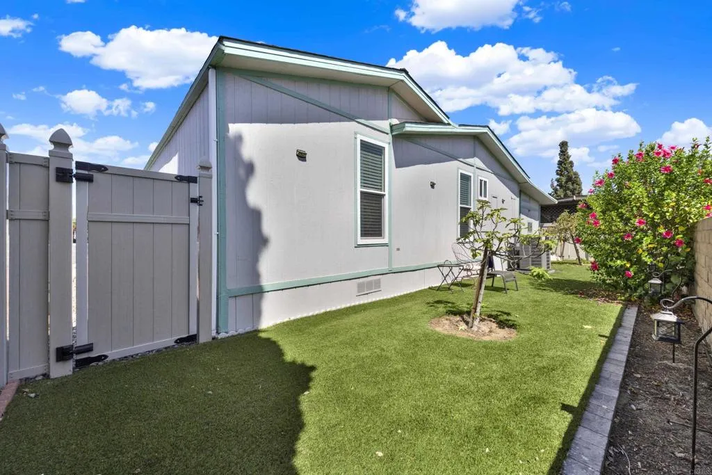 https://cdn.realtyfeed.com/cdn/127/307079039/7b53d19f675d1563fca2d79a2ae14b97.webp