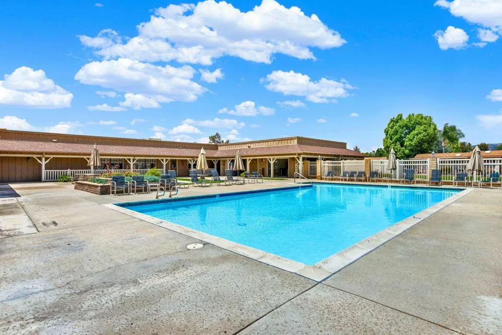https://cdn.realtyfeed.com/cdn/127/307079039/7b57ba2b617188a0874d1ce5c607cfdc.webp
