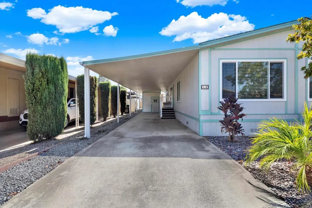 https://cdn.realtyfeed.com/cdn/127/307079039/941cb64393af22aa3cff9f982d90f3dc.webp