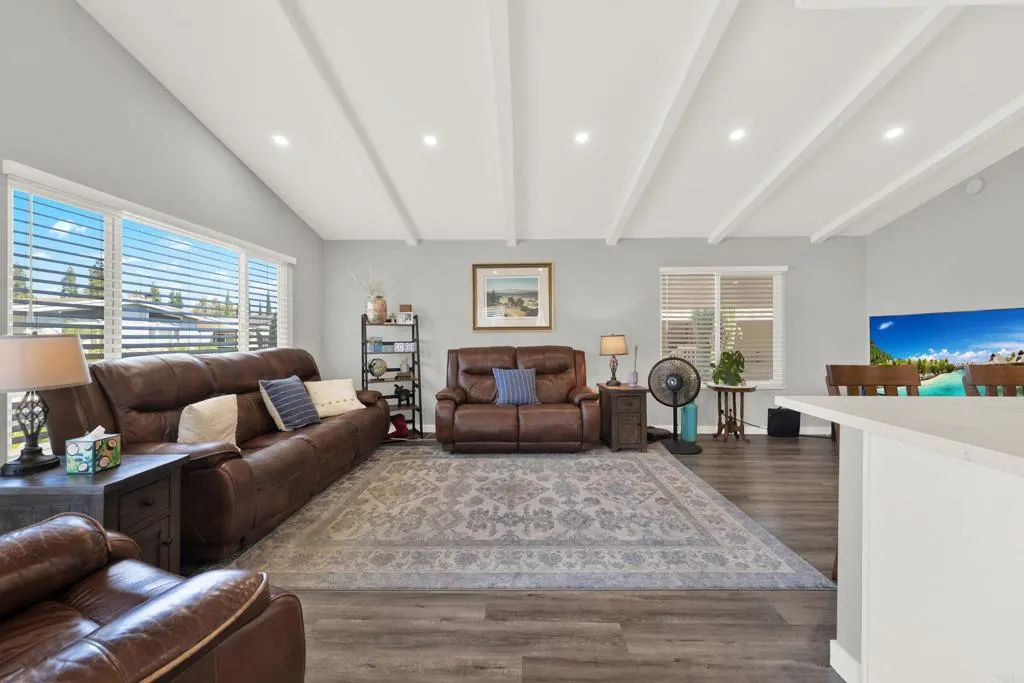 https://cdn.realtyfeed.com/cdn/127/307079039/9ca93a24944c26adc18ea1c82b58ab04.webp
