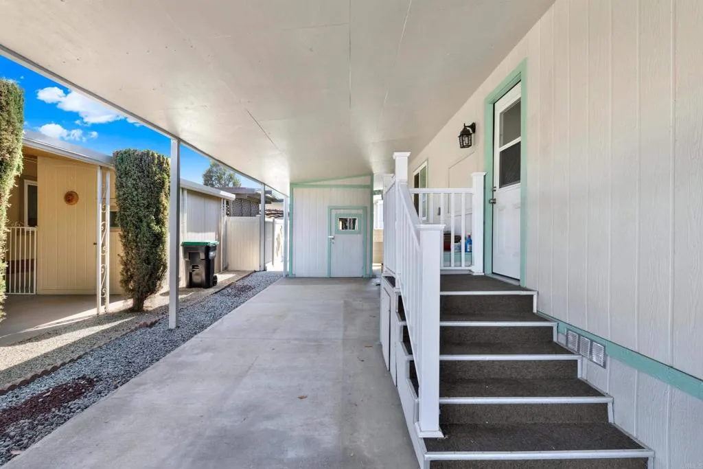 https://cdn.realtyfeed.com/cdn/127/307079039/b0ef2f5353e29f290f20078d5f7fe1de.webp