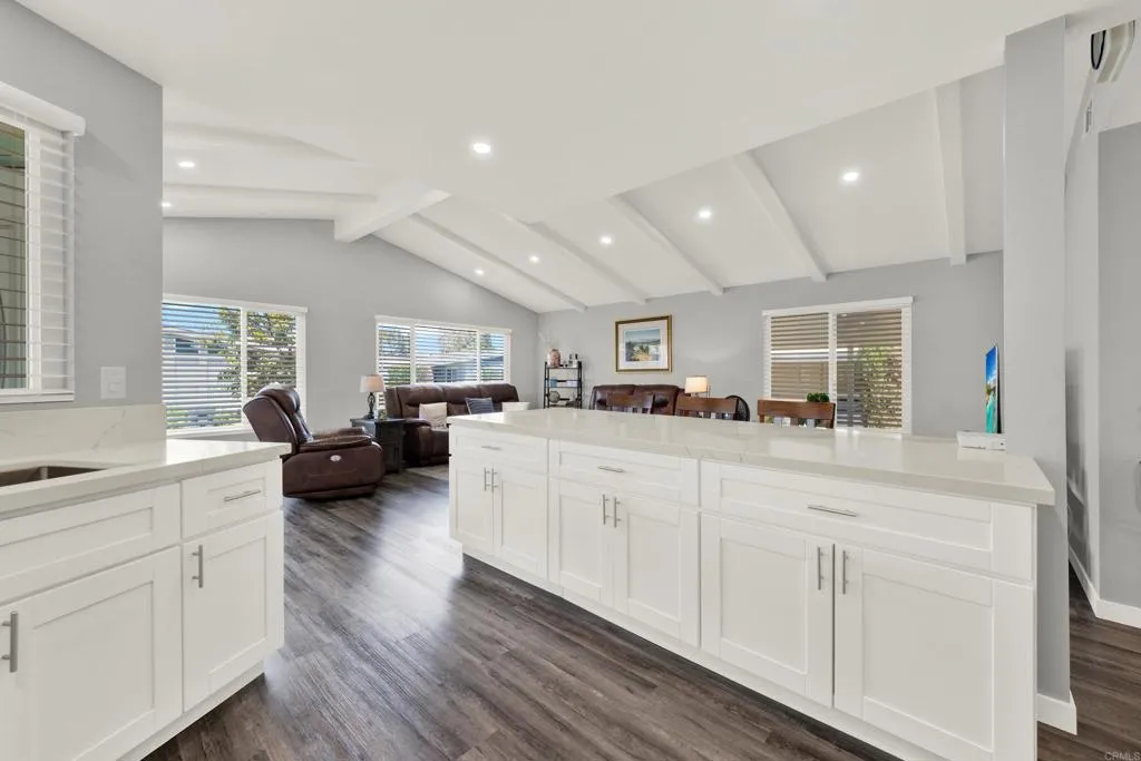 https://cdn.realtyfeed.com/cdn/127/307079039/ba09b50e4542d23c814b39763357f3fe.webp