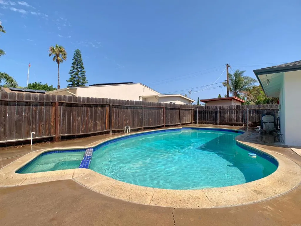 https://cdn.realtyfeed.com/cdn/127/307079047/4987b41f266db8139fa0082ab0384ba4.webp