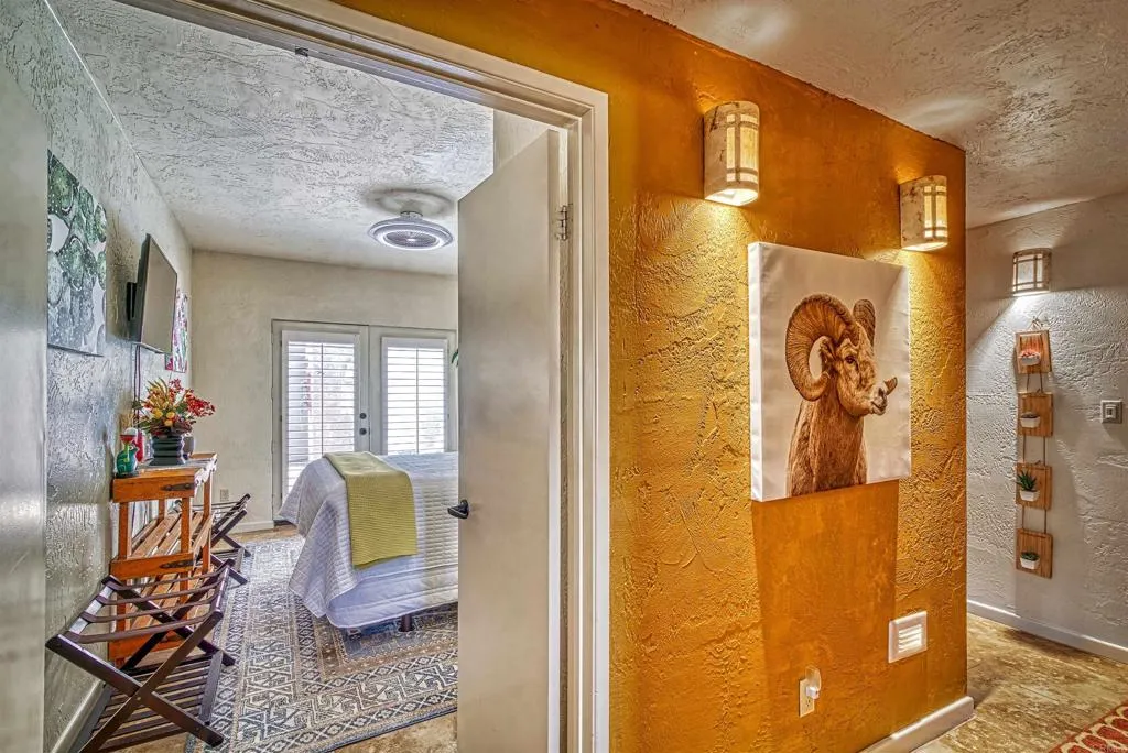 https://cdn.realtyfeed.com/cdn/127/307079070/bf92df7c67dbe7492be9e33d646fd31b.webp