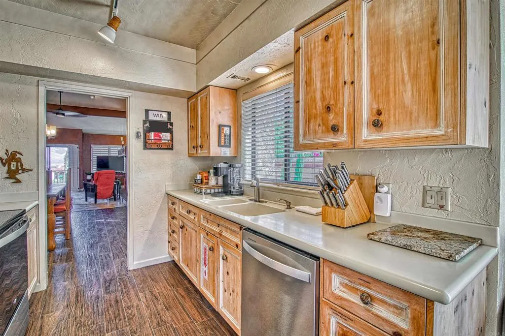 https://cdn.realtyfeed.com/cdn/127/307079070/c0daec02144c8d98330fbfce4ef88dee.webp