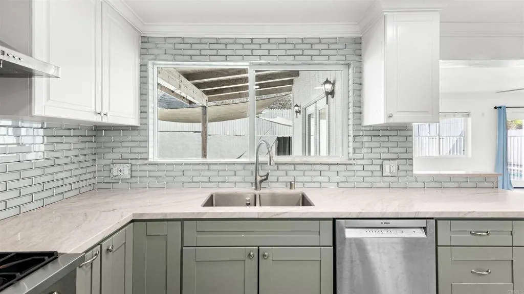https://cdn.realtyfeed.com/cdn/127/307079140/44a9e6c2532e1a5274a62590e076658a.webp
