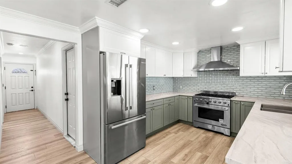 https://cdn.realtyfeed.com/cdn/127/307079140/b510b32846544c6d97bdfad39212fc86.webp