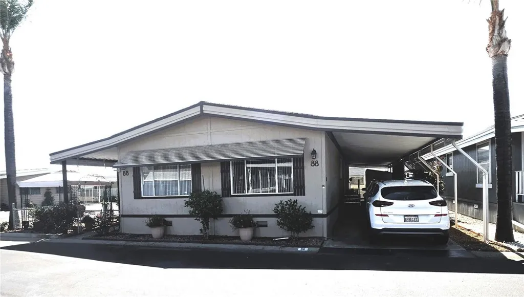 https://cdn.realtyfeed.com/cdn/127/307079189/afa6ab8dcd99650631e94099f582a274.webp