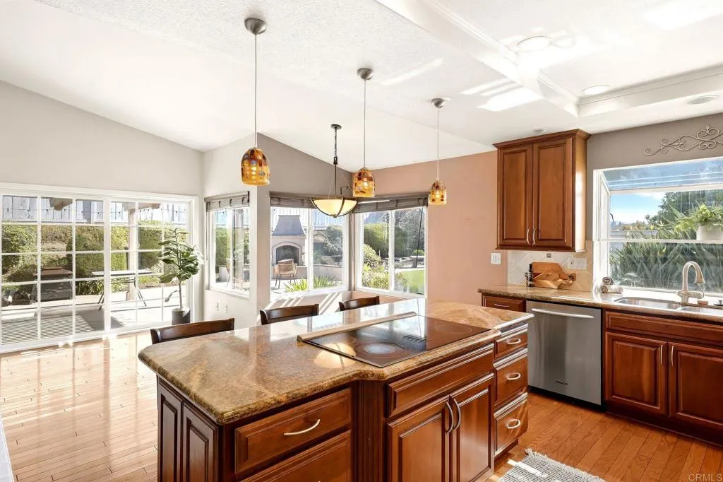 https://cdn.realtyfeed.com/cdn/127/307079225/241ed0359387265a5d31f7dc7d1771b1.webp