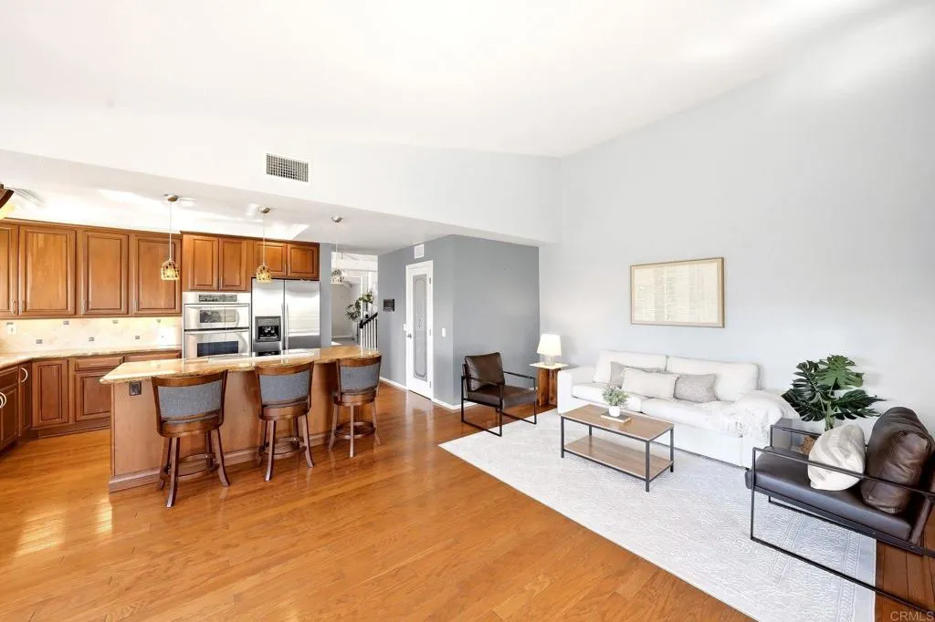 https://cdn.realtyfeed.com/cdn/127/307079225/42285eddd045ec58e90f0b8045859bd9.webp