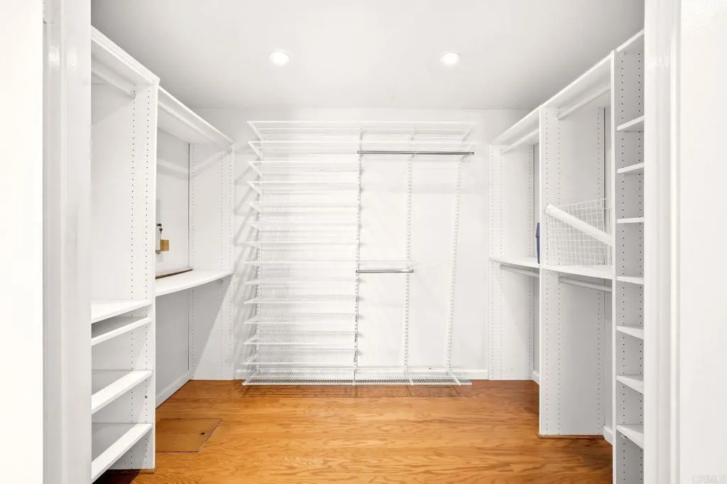 https://cdn.realtyfeed.com/cdn/127/307079225/4e616540d9f076a1aa76728c1751a18b.webp