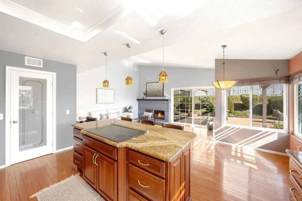 https://cdn.realtyfeed.com/cdn/127/307079225/955f28c449e3a1b9eba532ea676516a6.webp