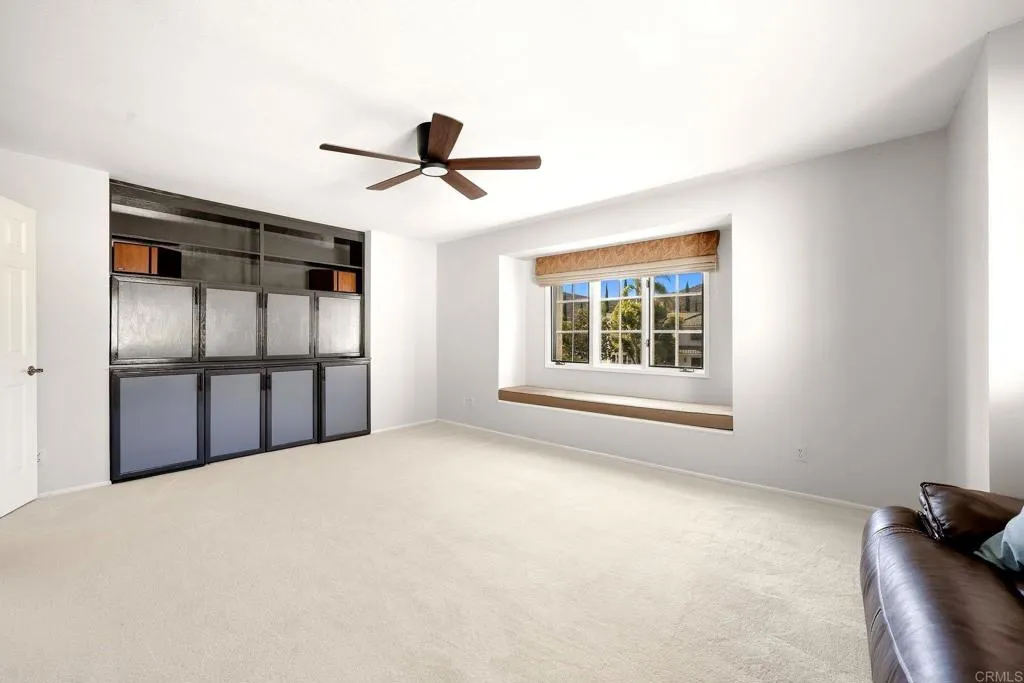 https://cdn.realtyfeed.com/cdn/127/307079225/d7e288d93314bfbfe0413858abf61f45.webp