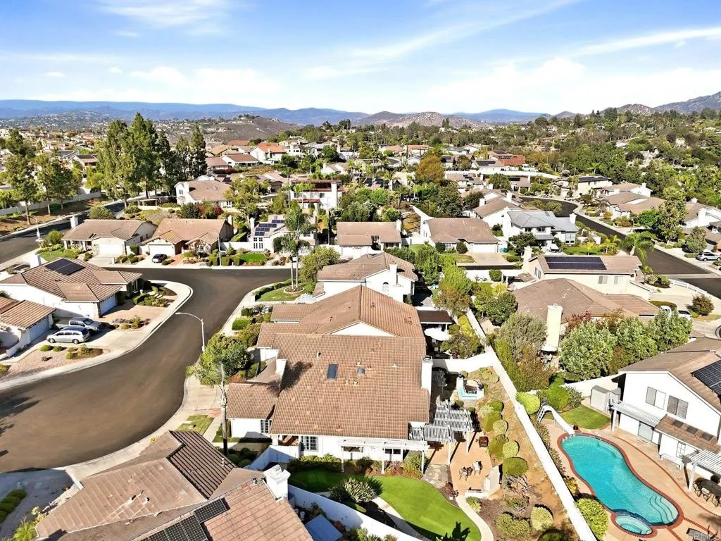 https://cdn.realtyfeed.com/cdn/127/307079225/ee158f8c9e1a8b095a1a1bca1f9245a8.webp