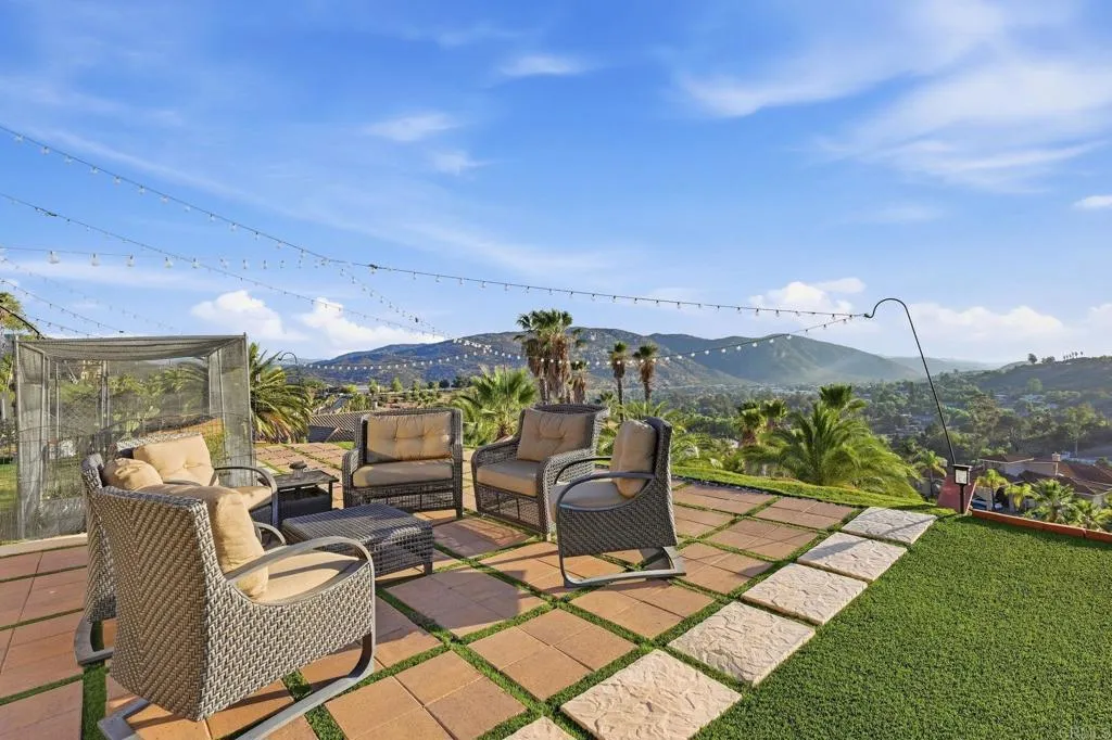 https://cdn.realtyfeed.com/cdn/127/307079282/2f2806001ed071438c0934a6defb889e.webp