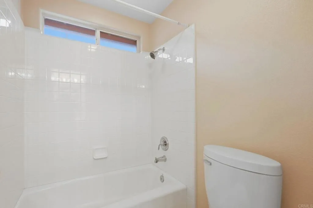 https://cdn.realtyfeed.com/cdn/127/307079282/b30cd1f6f8f4b4db8d46ce1c86ec29af.webp