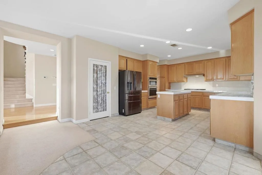 https://cdn.realtyfeed.com/cdn/127/307079282/b5c1513518b027a1bf45e03f5586f785.webp