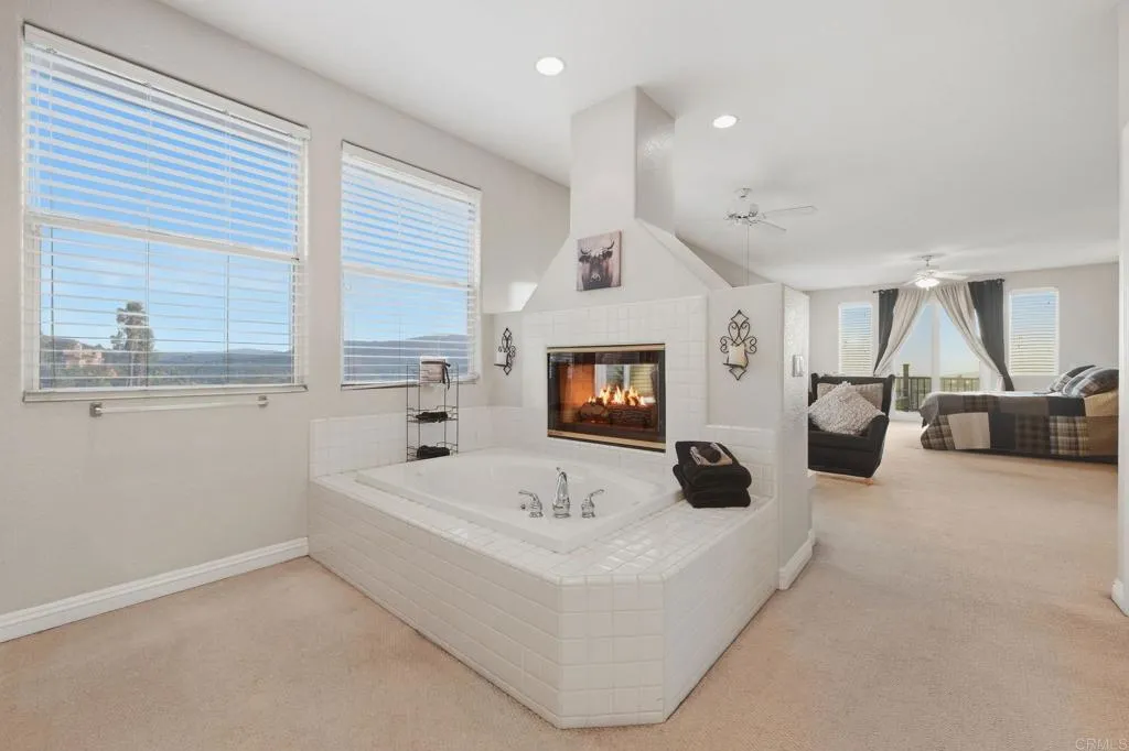 https://cdn.realtyfeed.com/cdn/127/307079282/f4cedff02ef23e9de556004bcff4b02c.webp