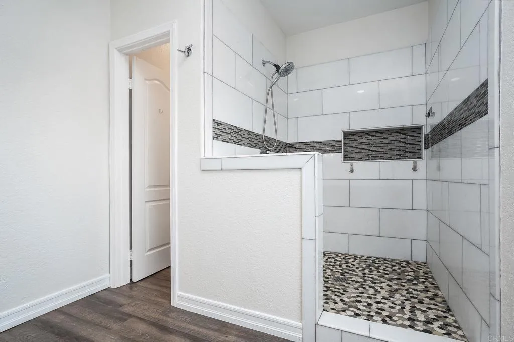 https://cdn.realtyfeed.com/cdn/127/307079285/0e405697bd78466a85942facedf30bdb.webp