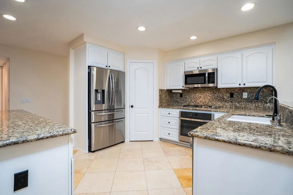 https://cdn.realtyfeed.com/cdn/127/307079285/9cd2d5b5f6a6a356edf6b620f4330917.webp