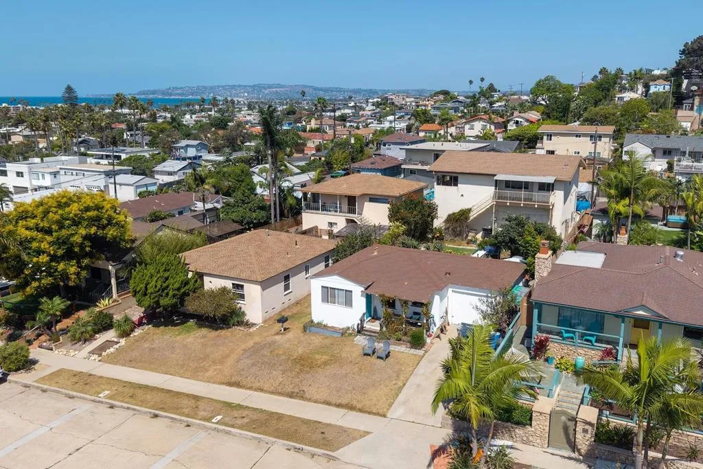 https://cdn.realtyfeed.com/cdn/127/307079288/f3bffef0e5dcdcb5794953747a902fc3.webp