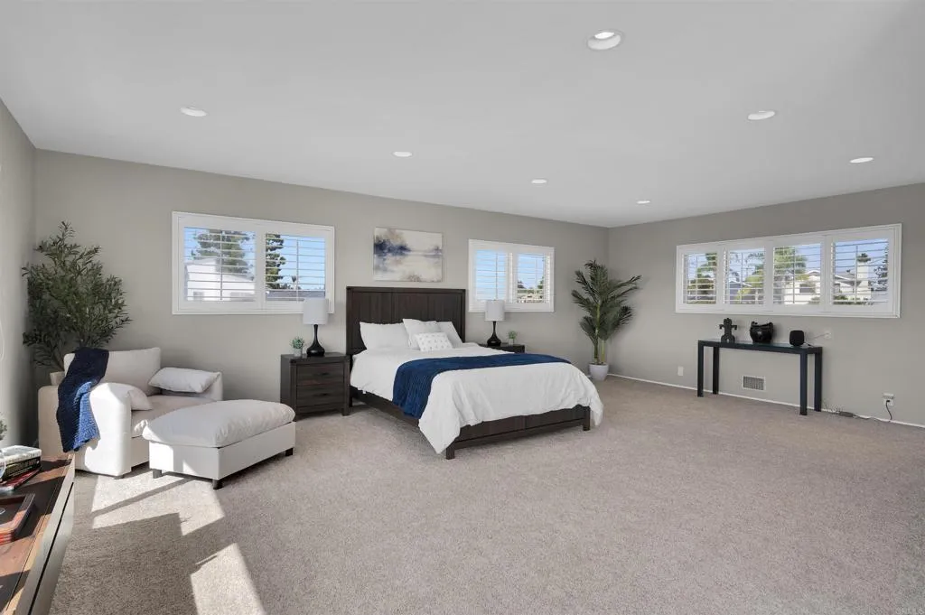 https://cdn.realtyfeed.com/cdn/127/307079317/1616f1def65b2258a01b31a8d0f82c62.webp