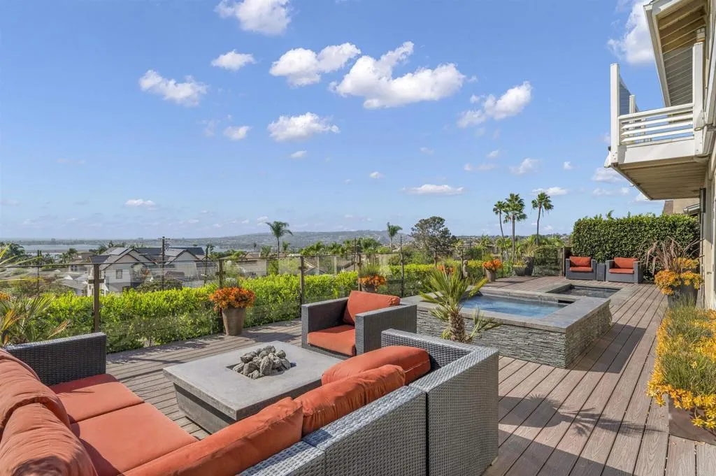 https://cdn.realtyfeed.com/cdn/127/307079317/4af07b4c6a93fe2c758018c79515ed64.webp
