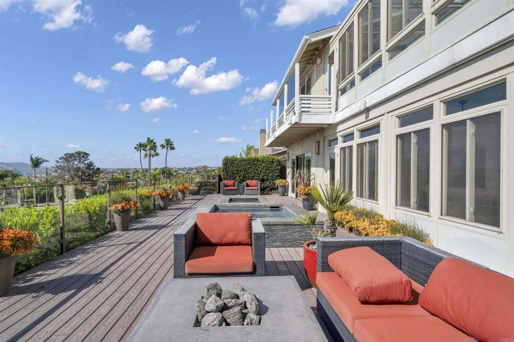 https://cdn.realtyfeed.com/cdn/127/307079317/55ae1d4eaa979c35da08b1b6ec550571.webp