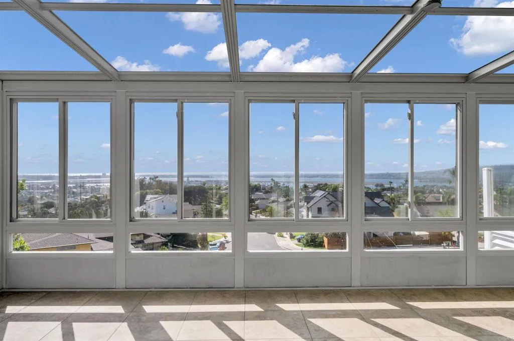 https://cdn.realtyfeed.com/cdn/127/307079317/57f0bae4d873cfac085a849796dcef84.webp
