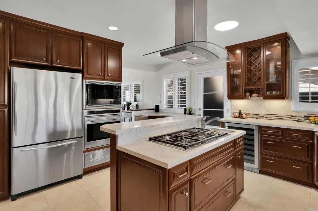 https://cdn.realtyfeed.com/cdn/127/307079317/b14d40f8f13b0f2d1803c01c82964db6.webp