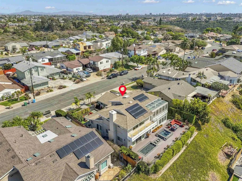https://cdn.realtyfeed.com/cdn/127/307079317/f0f2e33d1fc16add2501669cb2c3272c.webp
