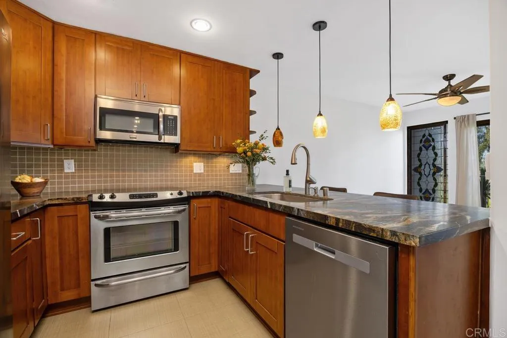https://cdn.realtyfeed.com/cdn/127/307079342/b5cf09f782400df3c3e3ffa83ee568ca.webp