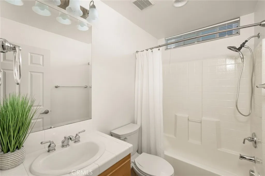 1093 Meridian Court, Oceanside, CA 92057