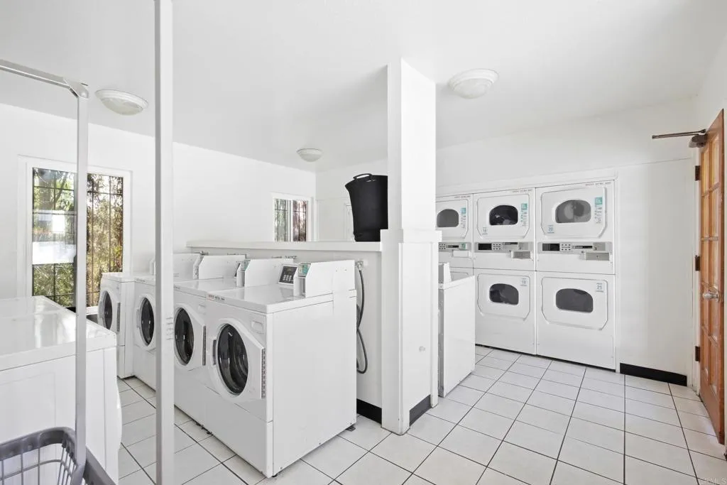 https://cdn.realtyfeed.com/cdn/127/307079431/8e6fae71dc19b1bfa861d3fb0b440cf2.webp