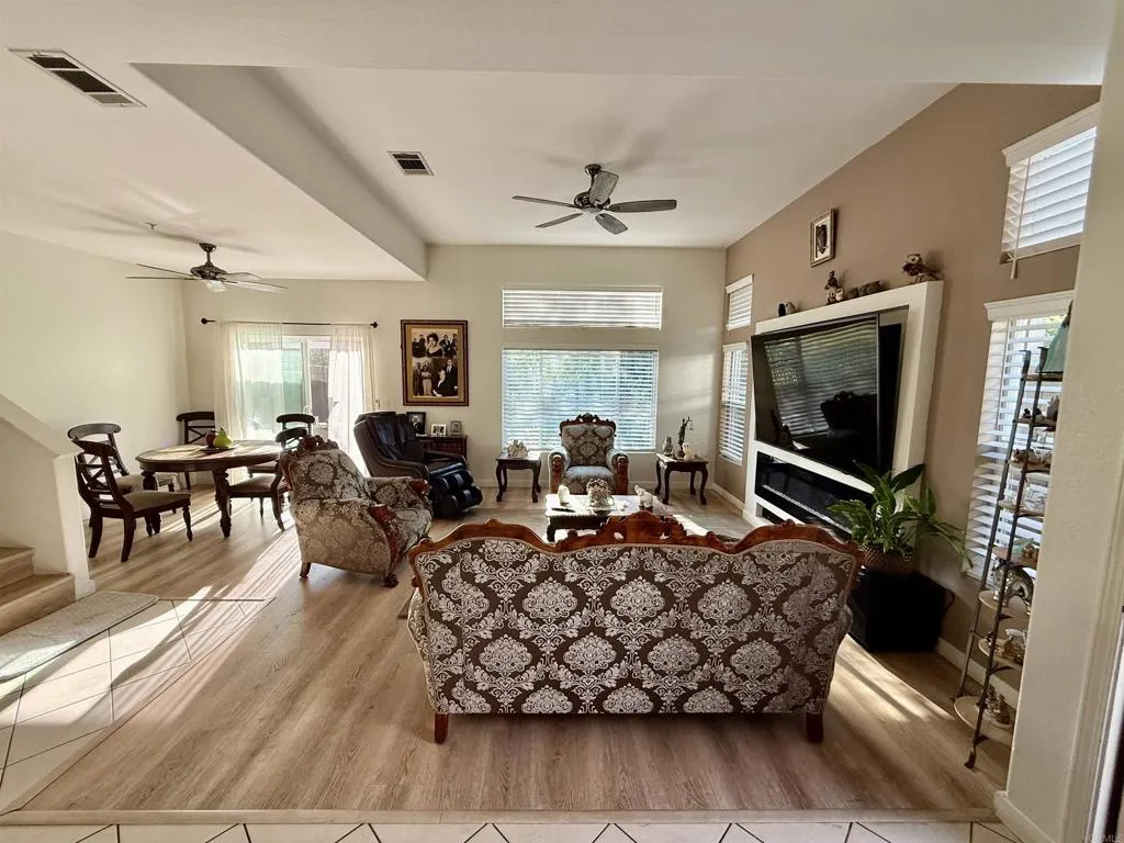 https://cdn.realtyfeed.com/cdn/127/307079432/28dd27b0634cda823444df44116fe4ff.webp
