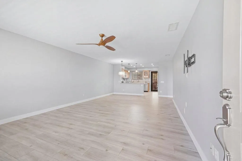 https://cdn.realtyfeed.com/cdn/127/307079452/32af55ad64f9bdf6e7bdba86456717a1.webp