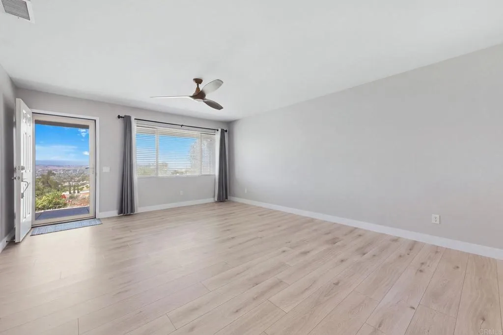 https://cdn.realtyfeed.com/cdn/127/307079452/3b50f50995bfd789056af440c40e4a08.webp