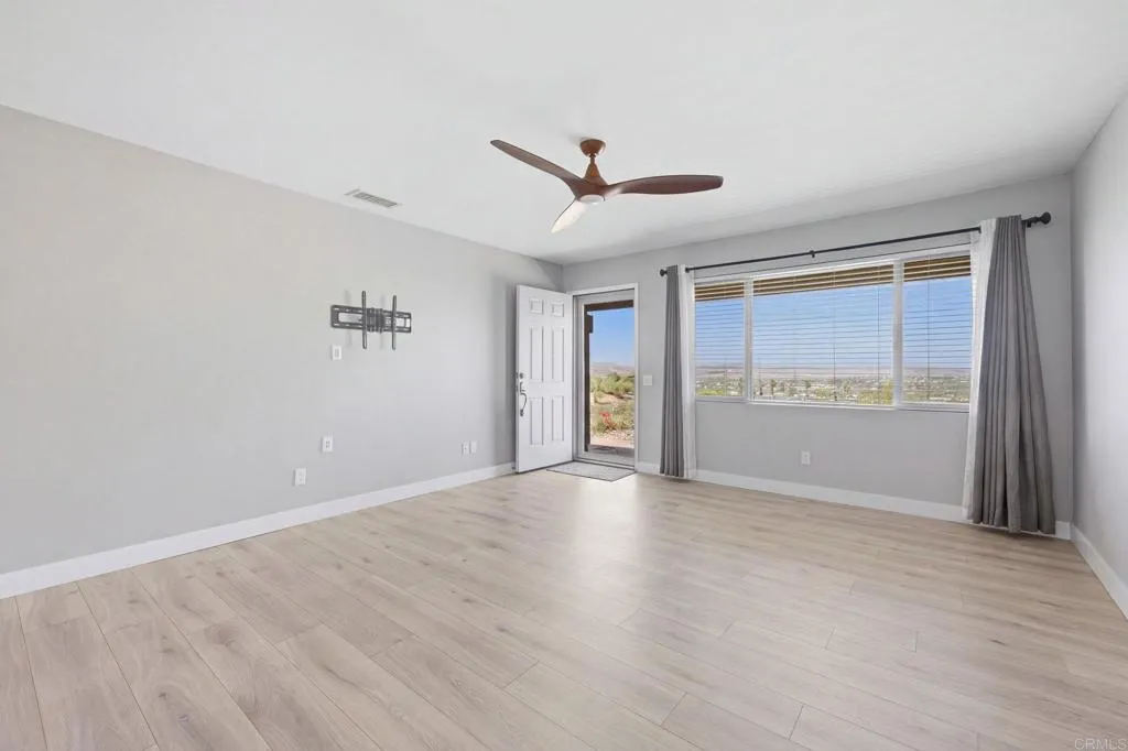 https://cdn.realtyfeed.com/cdn/127/307079452/8d3a21f58e65eb052355b8c07c27b128.webp
