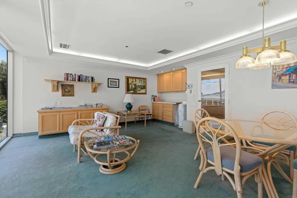 https://cdn.realtyfeed.com/cdn/127/307079505/37011e5e0f673ca90e9357d9f32b2093.webp