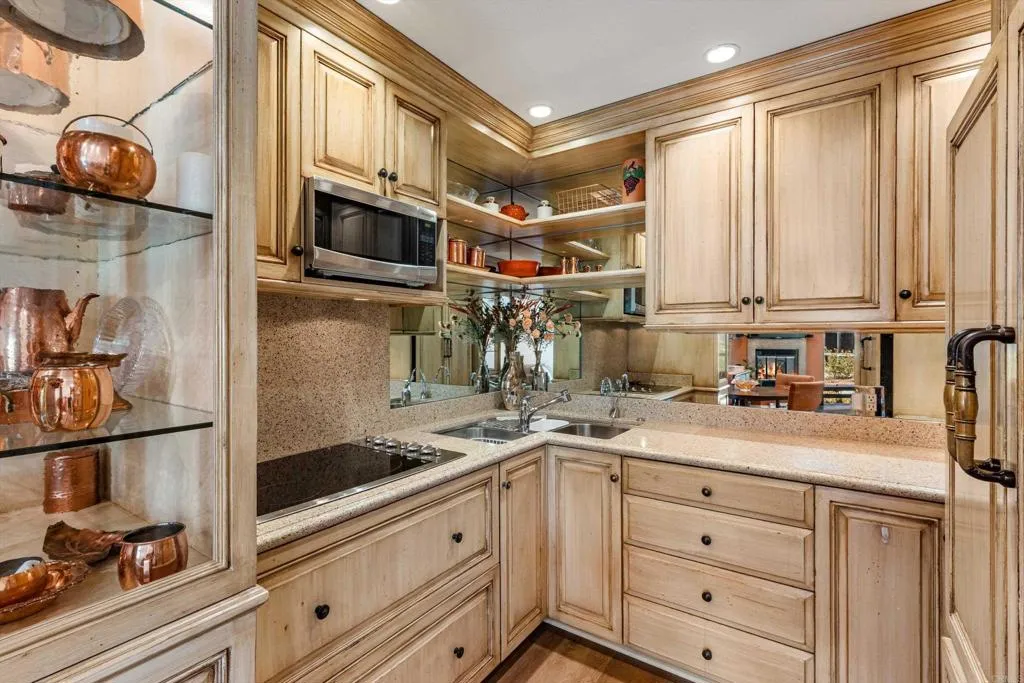 https://cdn.realtyfeed.com/cdn/127/307079505/76cced48458c5386855393bbdad70545.webp