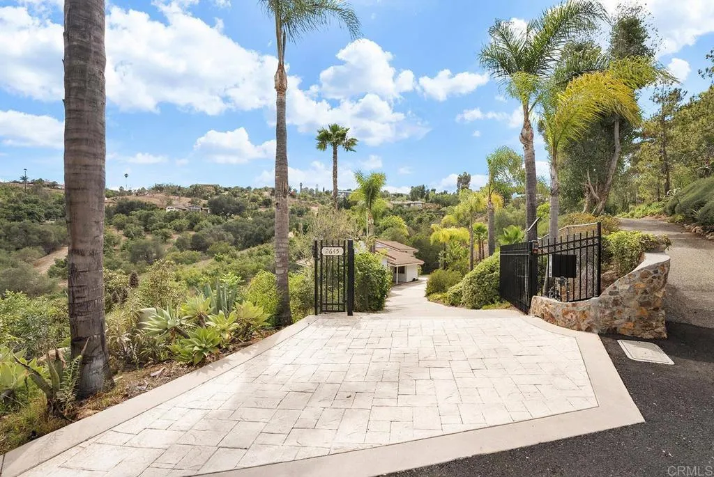 https://cdn.realtyfeed.com/cdn/127/307079512/4f5355017cd2c3c9335beda419dc7c35.webp