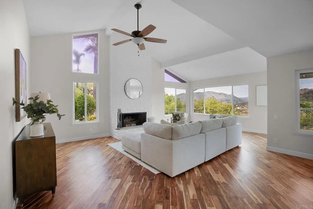 https://cdn.realtyfeed.com/cdn/127/307079512/71f454cb985e4694ad4070e1e97c3f27.webp