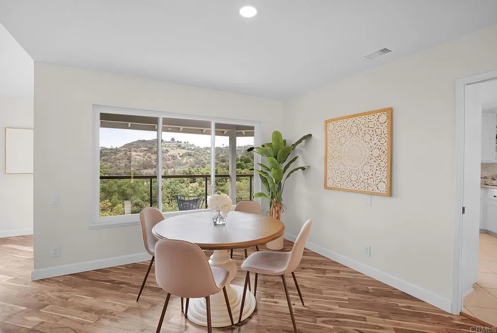 https://cdn.realtyfeed.com/cdn/127/307079512/83091684a4013f5d44d1d69a5a3e1526.webp