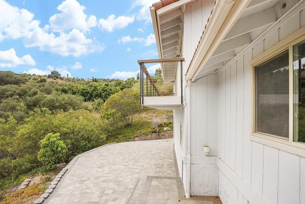https://cdn.realtyfeed.com/cdn/127/307079512/dd726e3e7bdc4c452982331f22eb9bde.webp
