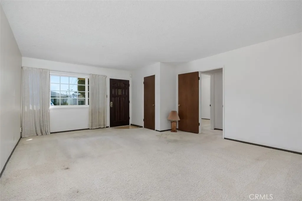 https://cdn.realtyfeed.com/cdn/127/307079544/55aa7a20b4f08ca27963d7039acfbcd5.webp